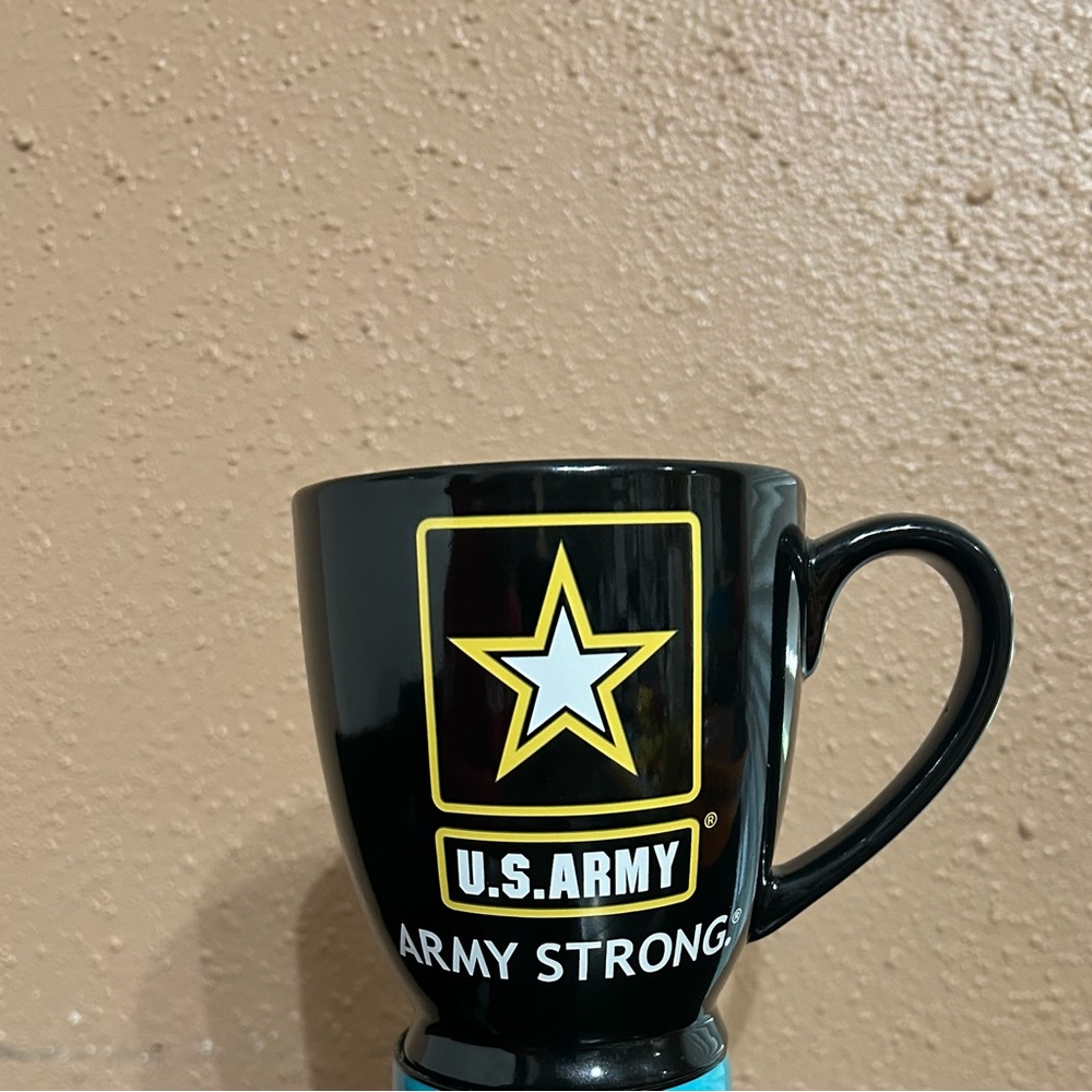 U.S. Army Army Strong Drinking mug